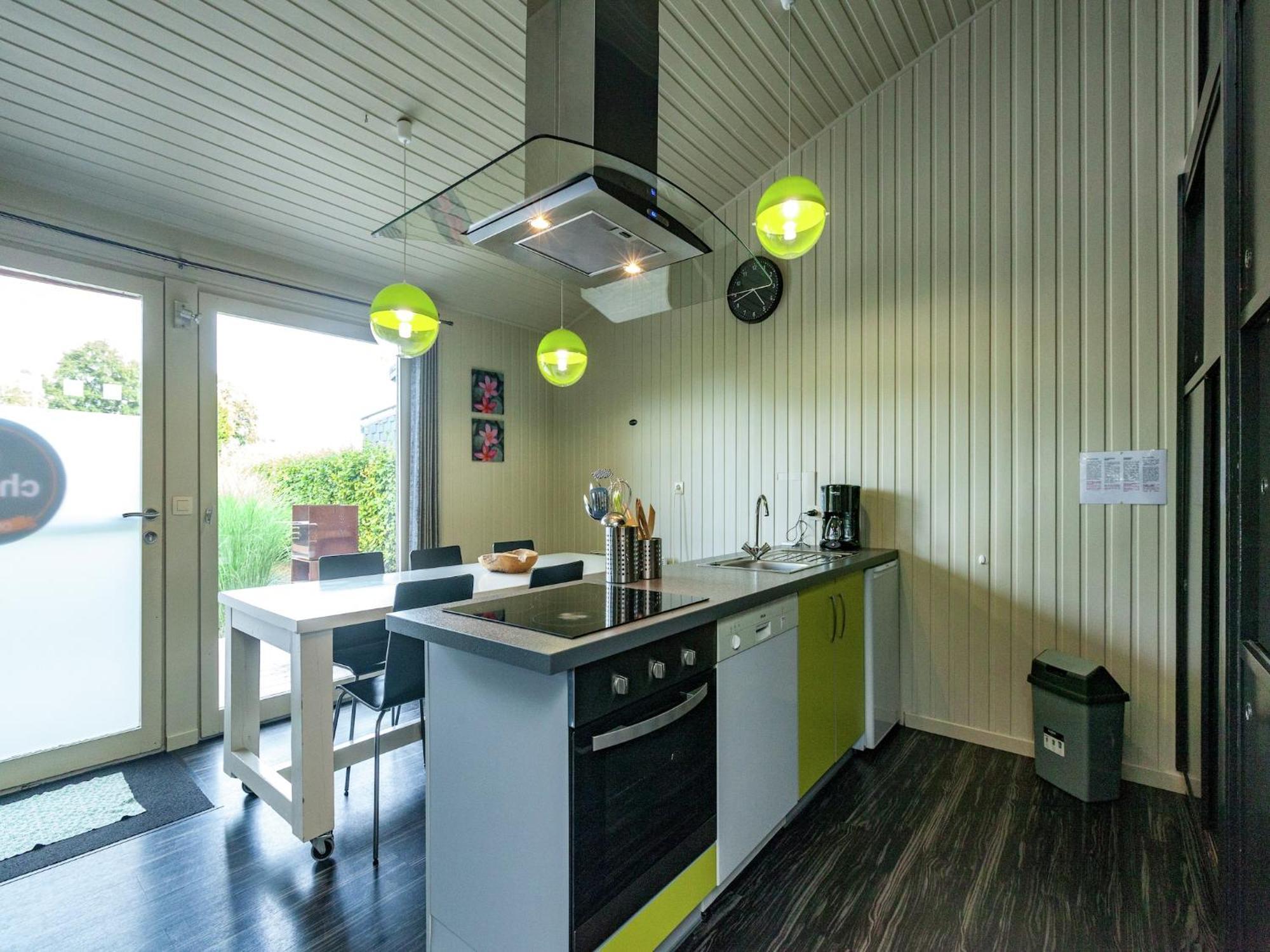 Boutique Chalet In B Llingen Near Lake Wirtzfeld Exteriér fotografie