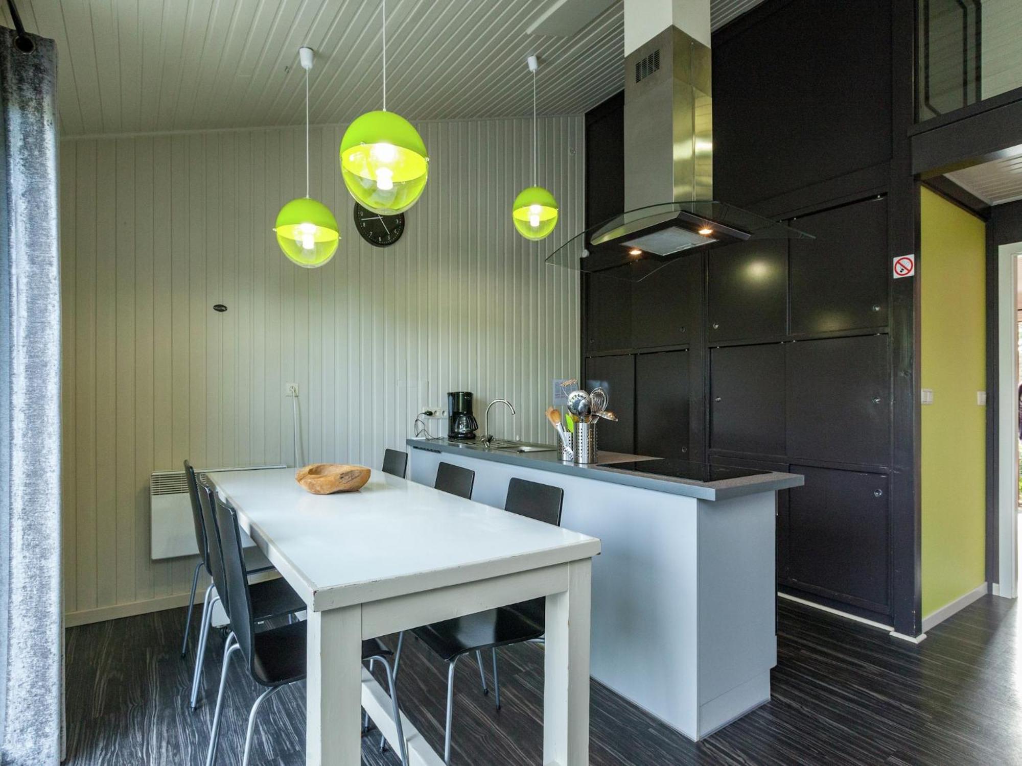 Boutique Chalet In B Llingen Near Lake Wirtzfeld Exteriér fotografie